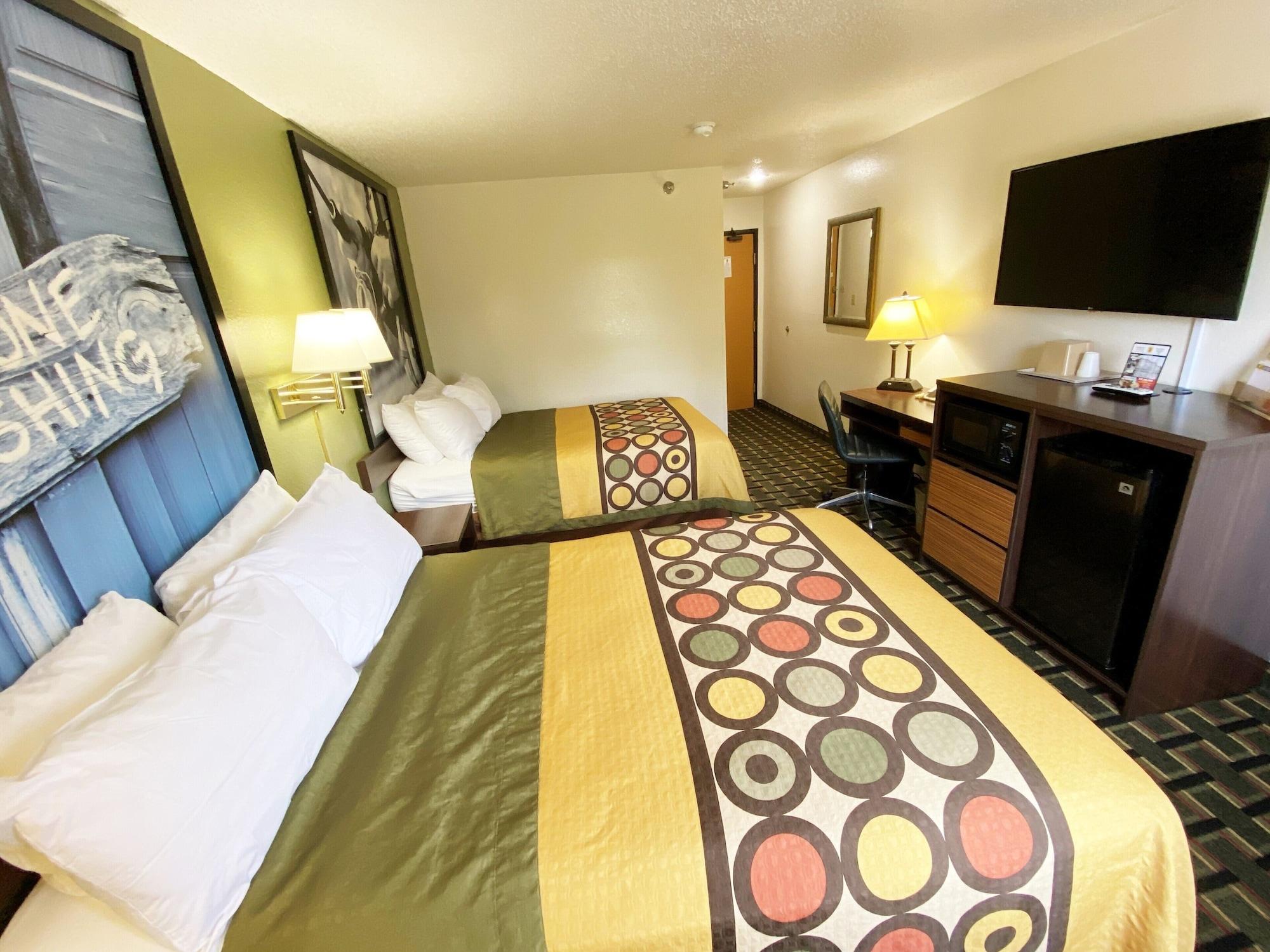 Super 8 By Wyndham Newport News/Jefferson Ave. Hotel Exterior foto